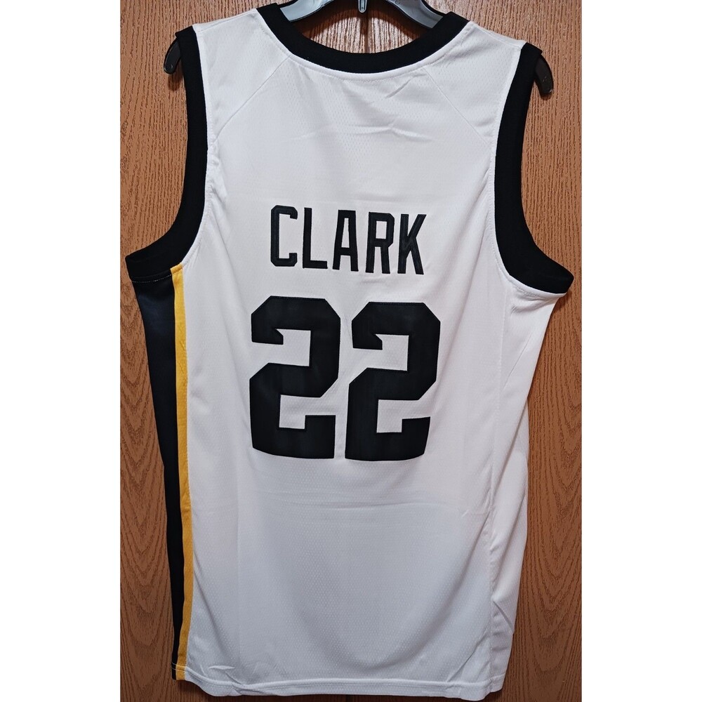 Caitlin Clark-(Iowa)-(Hawkeyes)-(White)-(Jersey)-(New Cond.)-(Size-L)-$65 - Picture 5 of 11